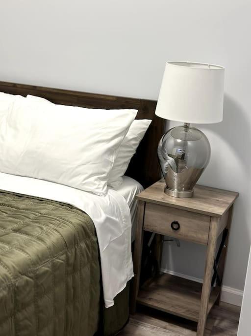 Newly 5 Star 3 Beds 1 Bath Ideal Short Term Rental Schenectady Exteriör bild